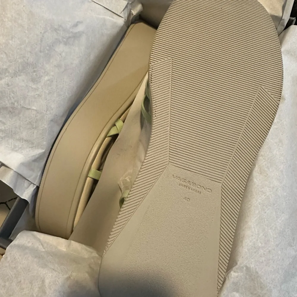 Vagabond strap adds multi